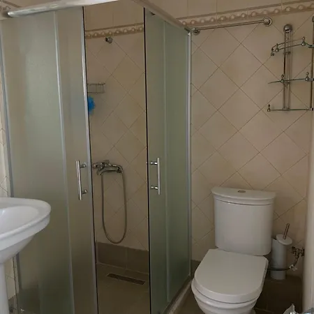 Ruel Apartment *